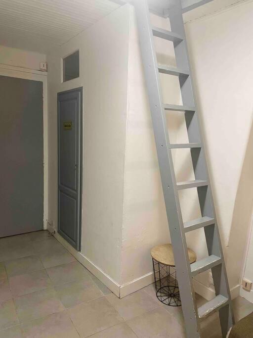 Appartement Cosy Centre Ville Мелён Экстерьер фото